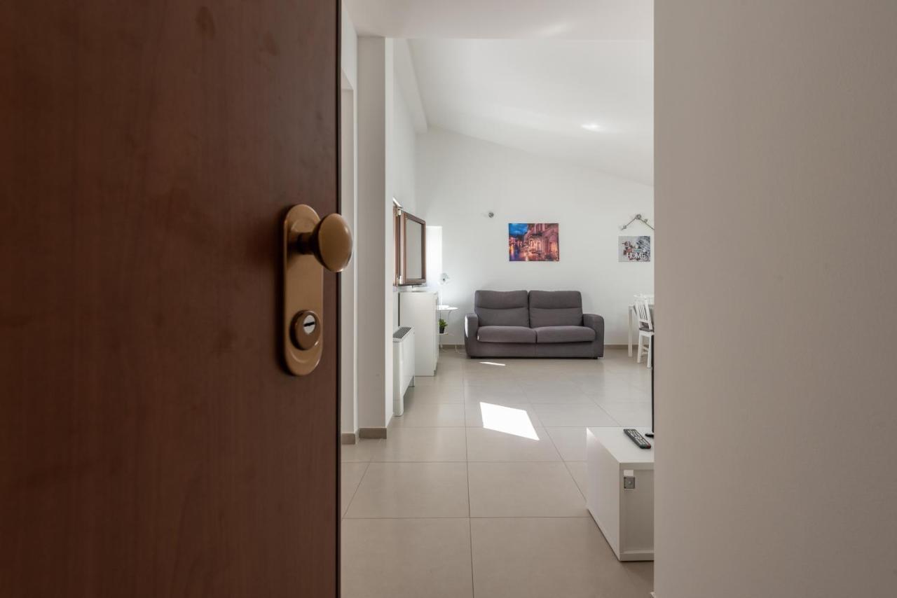 Malu Holiday Apartment-Palazzo Quaroni Palermo Exterior foto